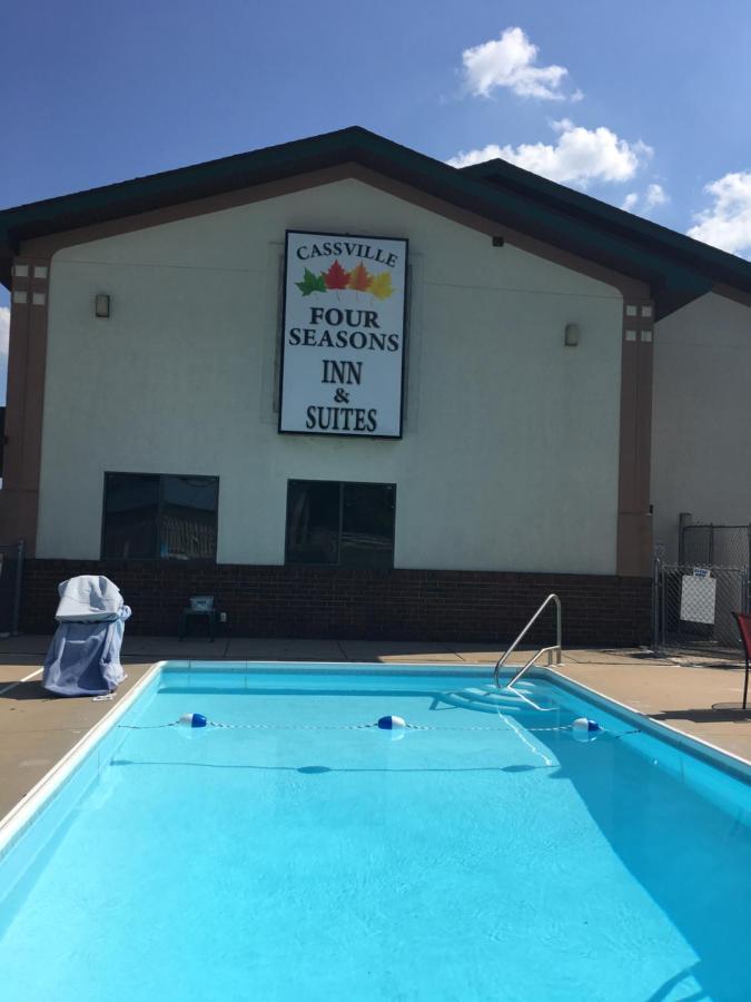 Cassville Four Seasons Inn & Suites Exterior foto